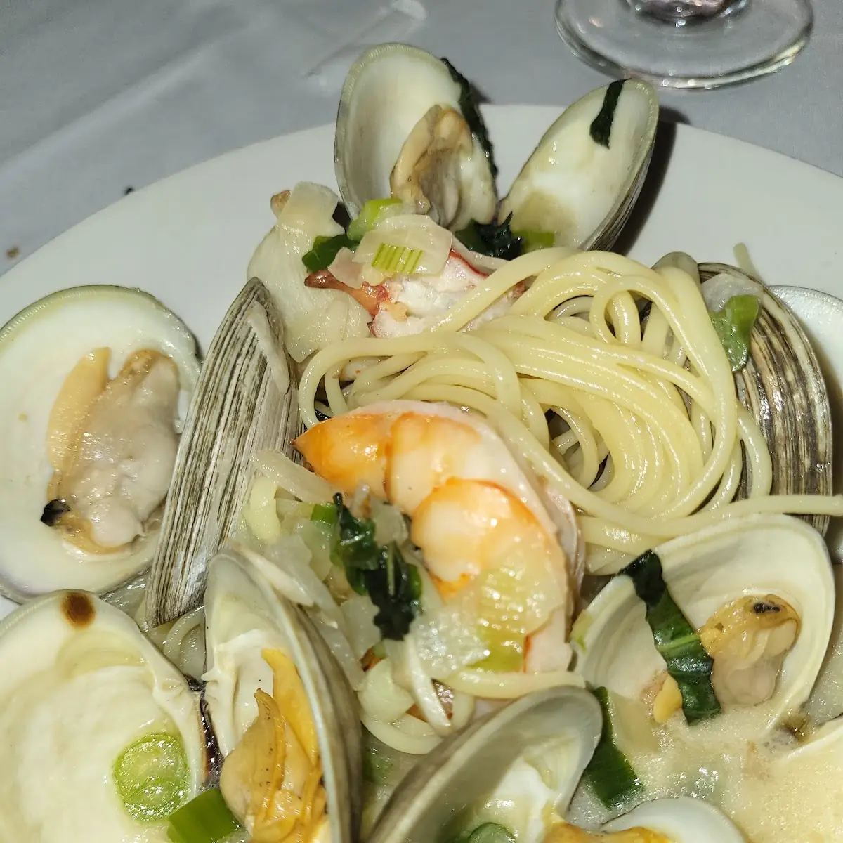 Linguine Vongole w Shrimp