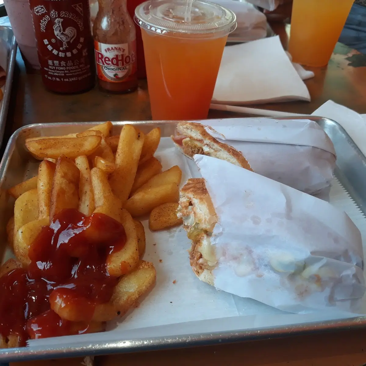 Agua Fresca de Ciruela