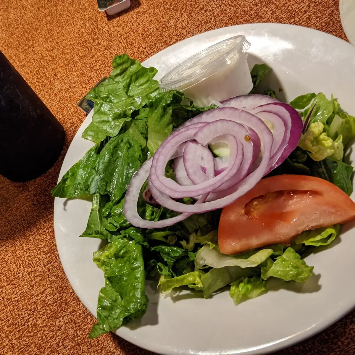 Side Salad with Creamy Garlic Dressing
