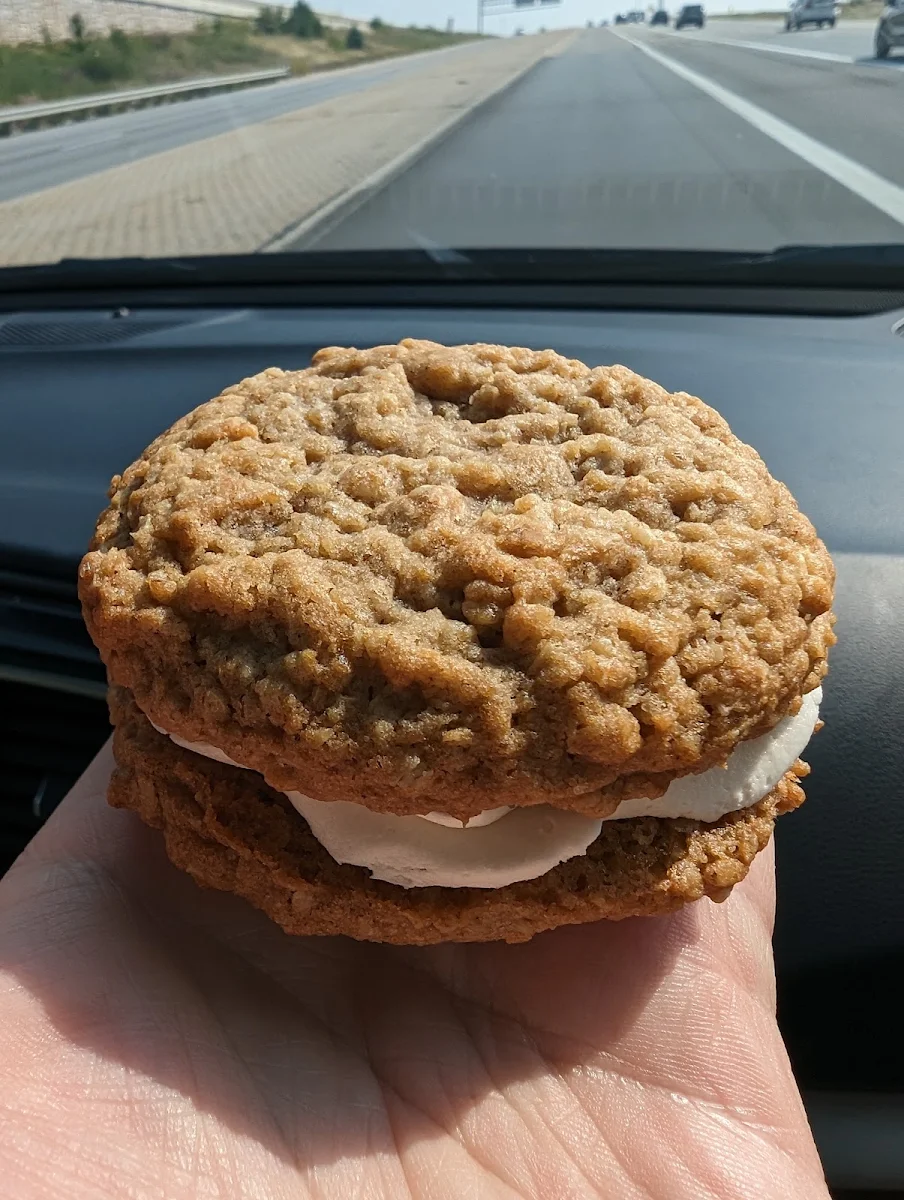 Oatmeal Creme Pie