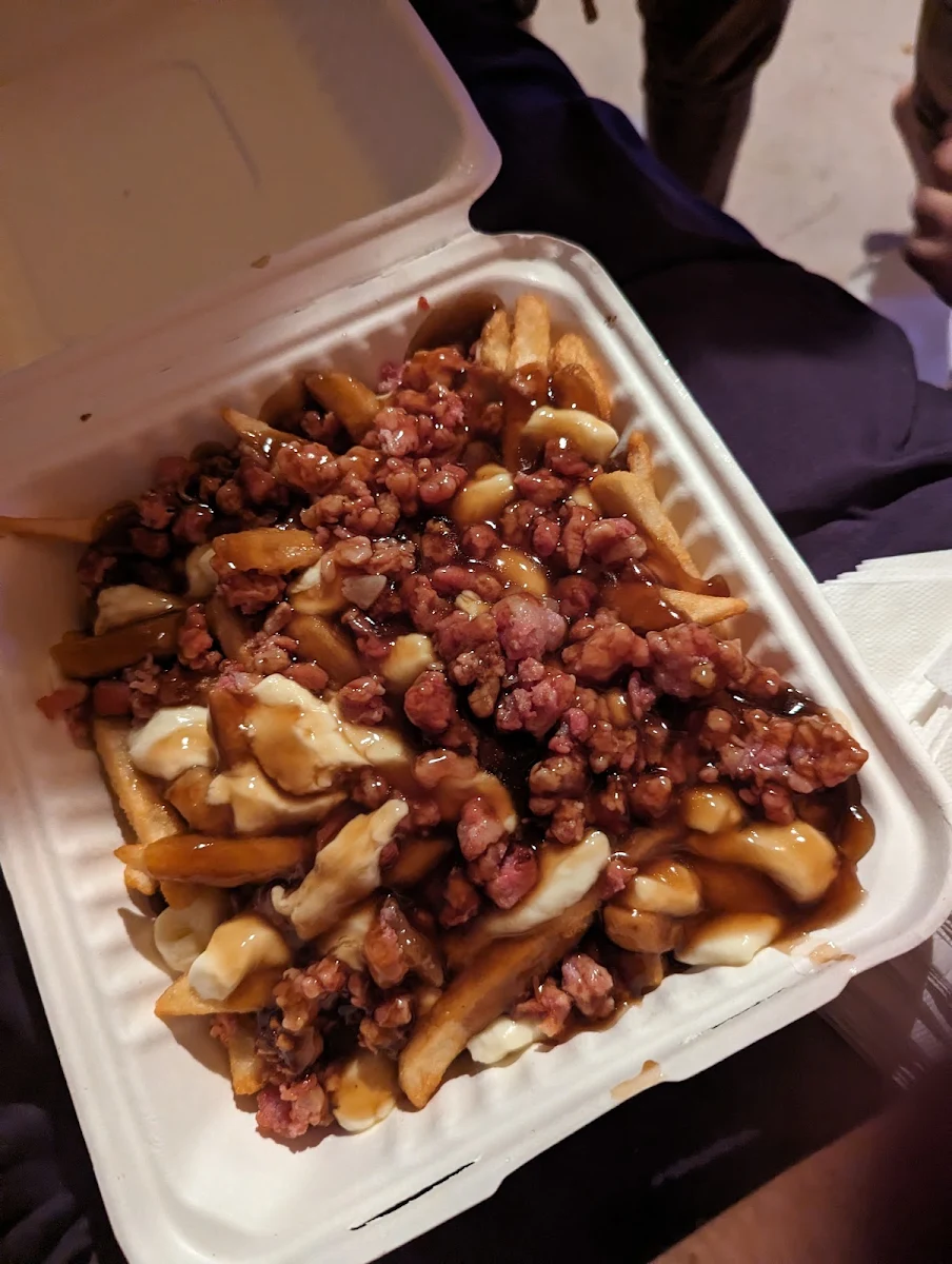 Large Bacon Poutine