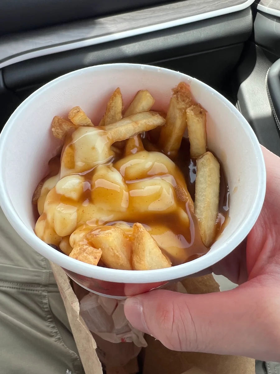 Small Poutine Cals 330