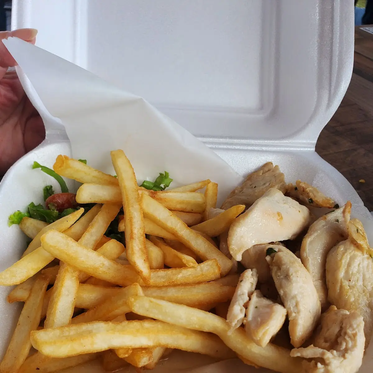Pechuga Con Papas Fritas