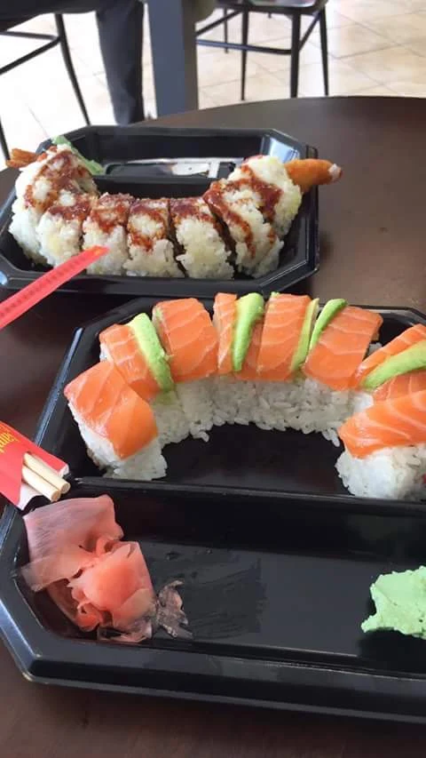 Avocado Salmon Roll