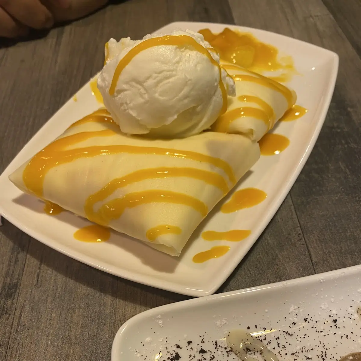 Pancake Platter with Sundae Supreme 雪山班戟拼盘