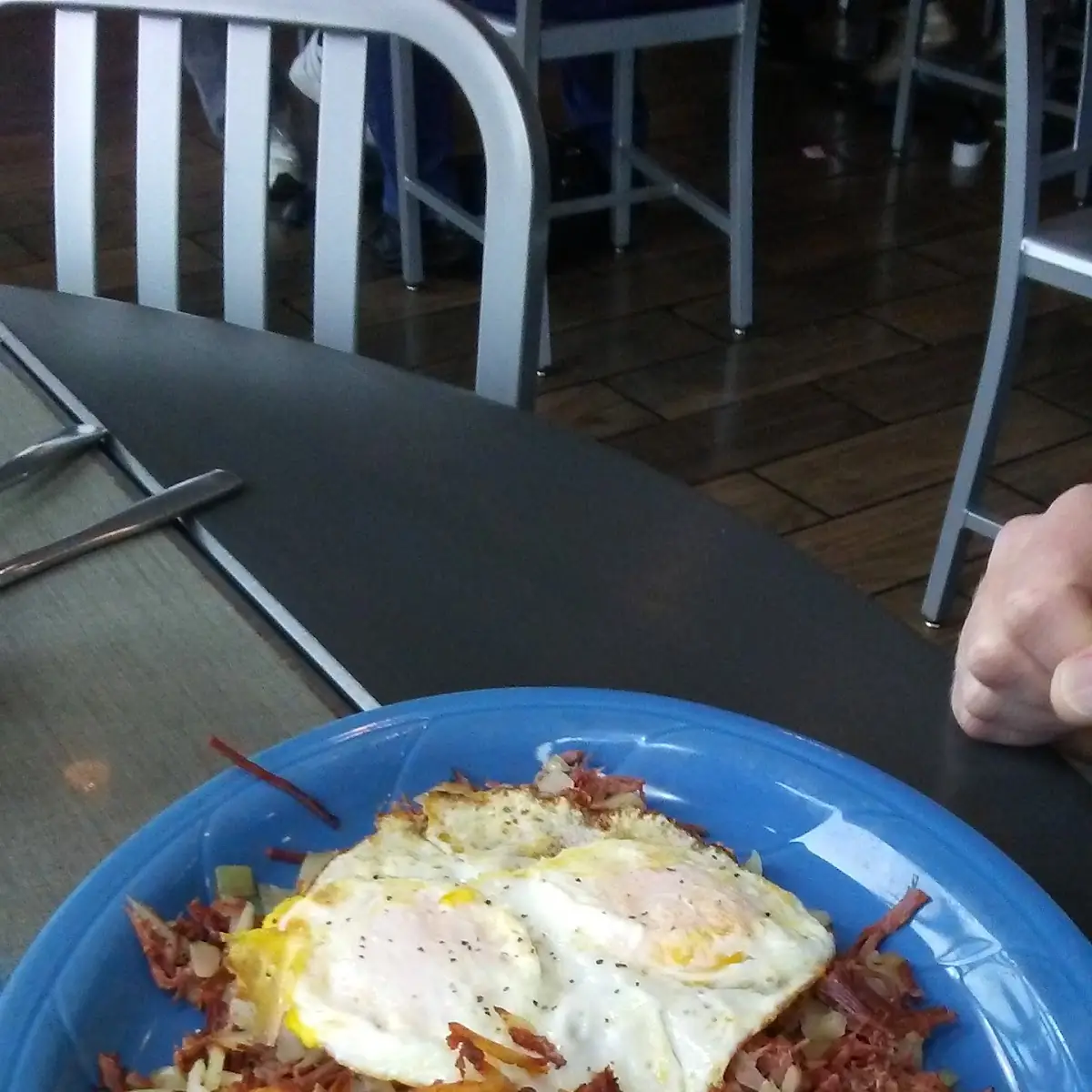 Hasbrowns and English Muffin