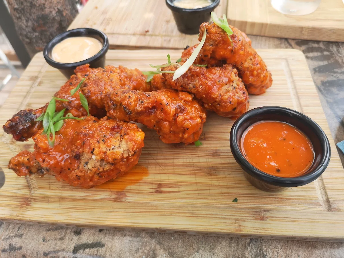 Chicken Wing, Door FiftyFive