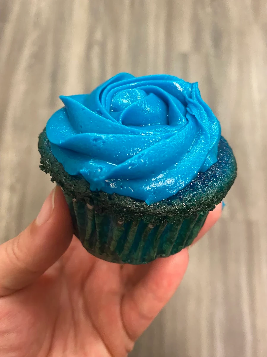 Blue Velvet Cupcake
