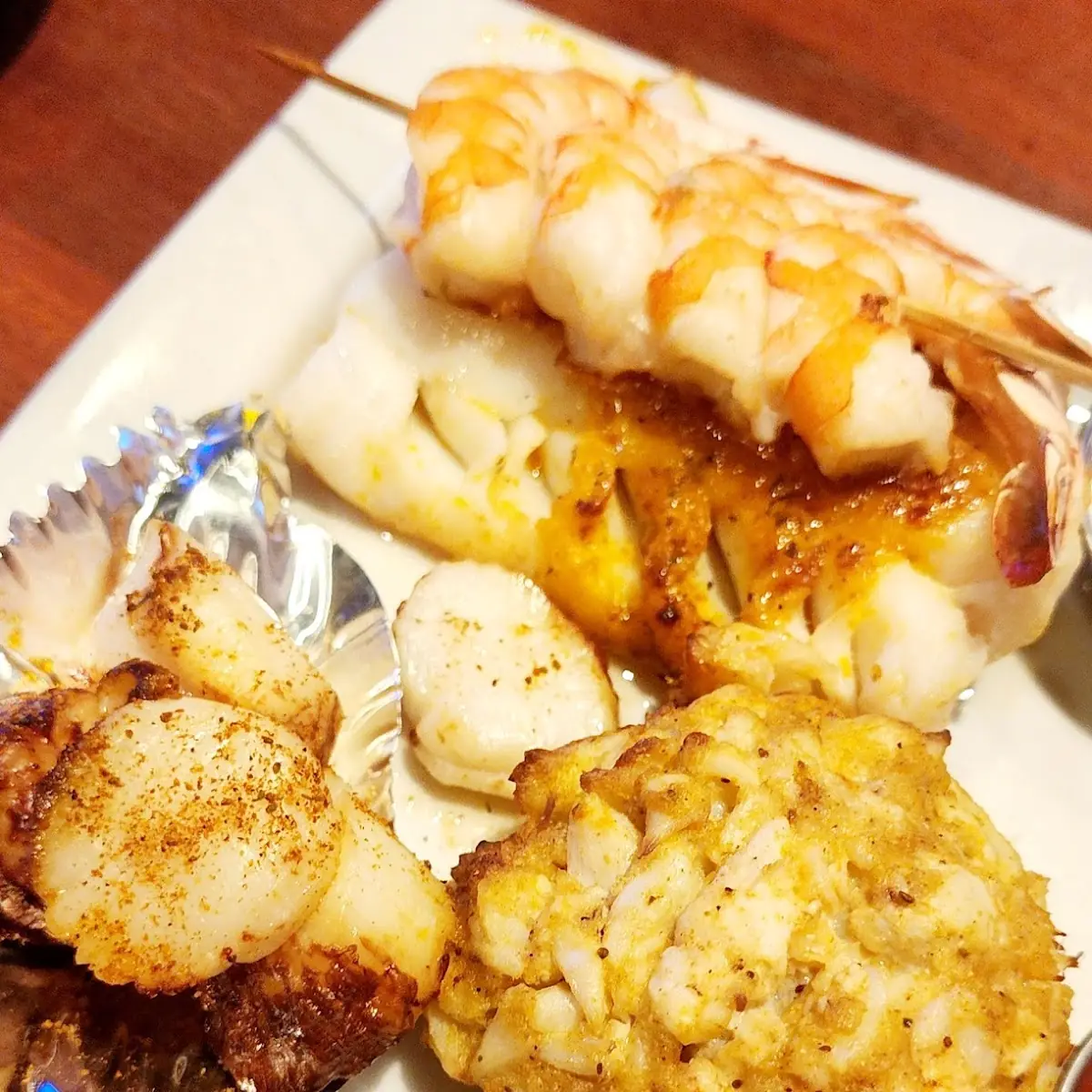 Broiled Seafood Platter