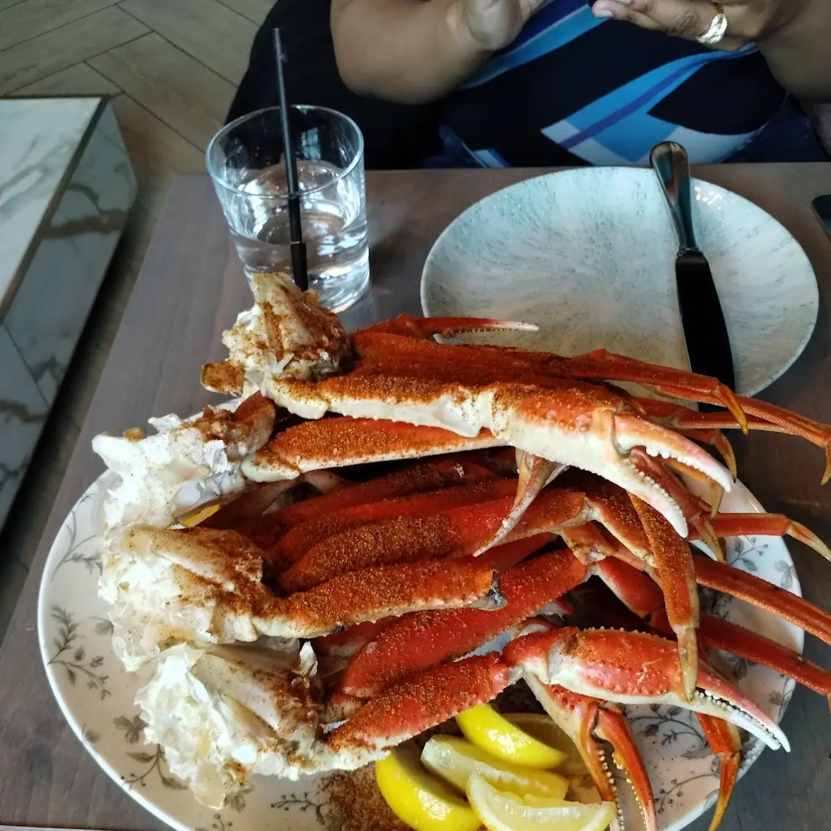 Steamed Snow Crab Legs