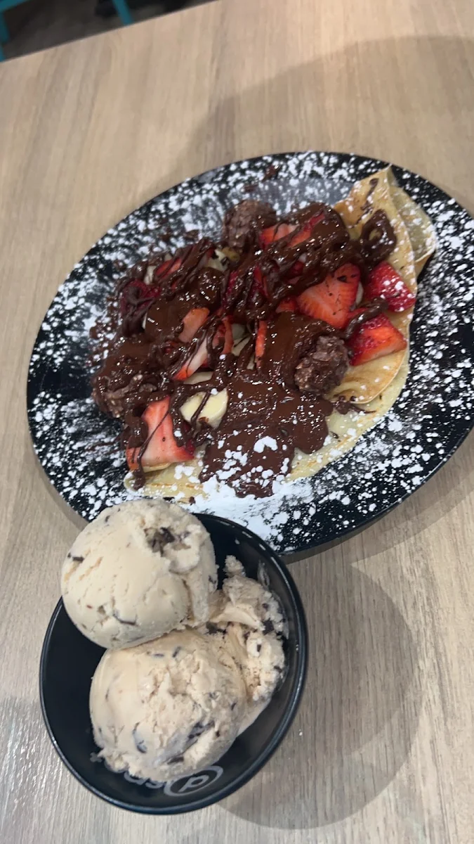 Highlights, D Spot Desserts Brampton East