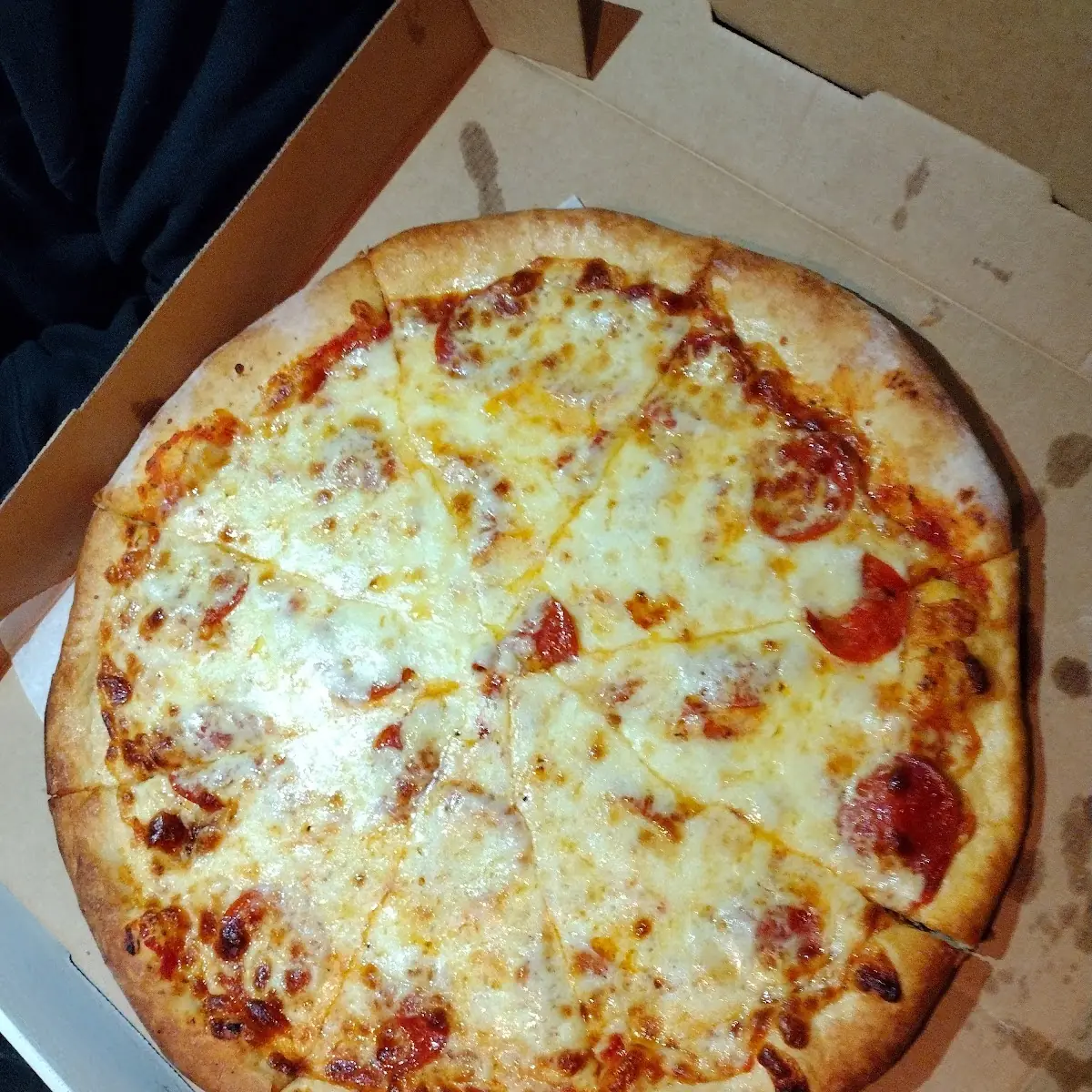 Large Pepperoni Pizza with Extra Cheese