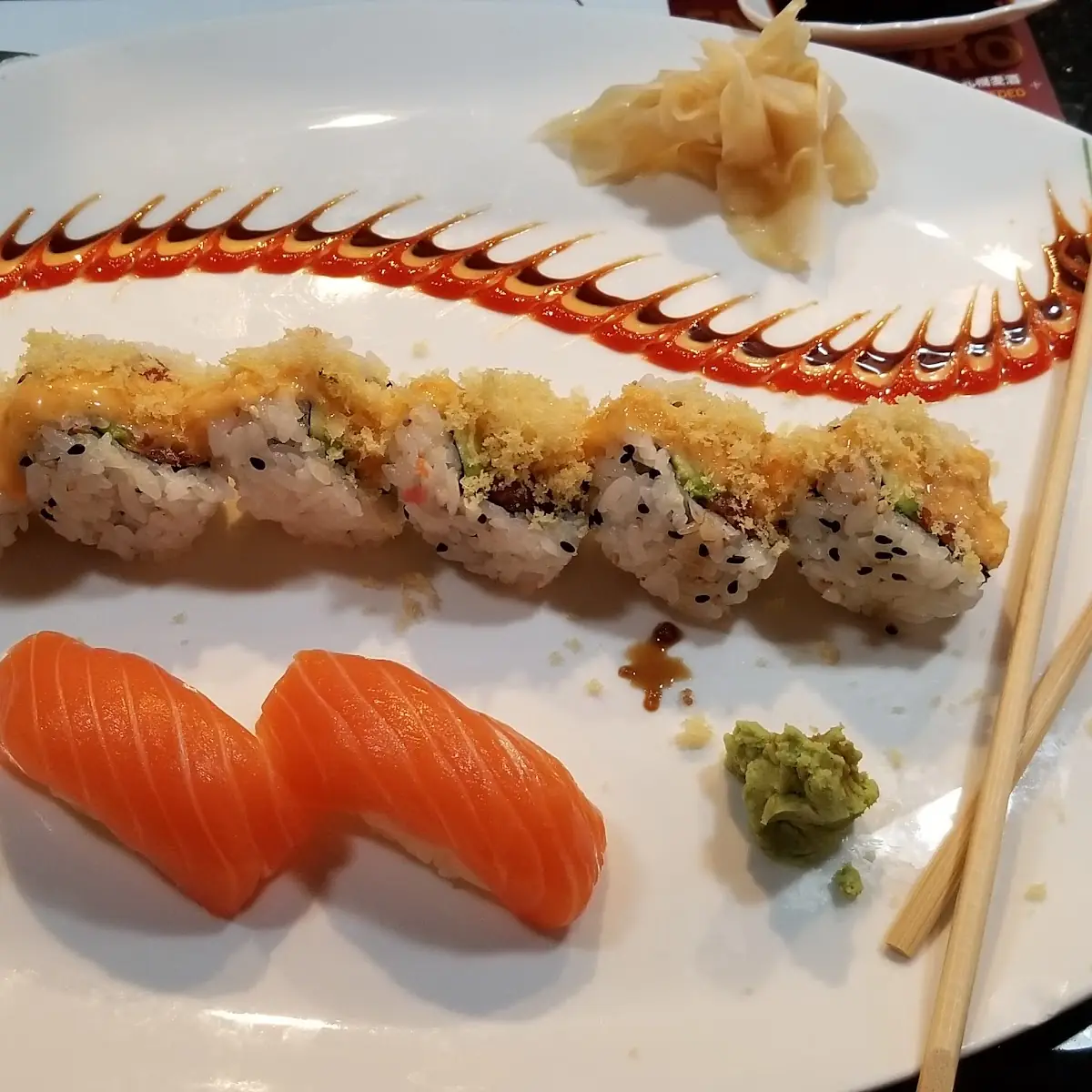 Spicy Tuna Roll & Salmon Sushi