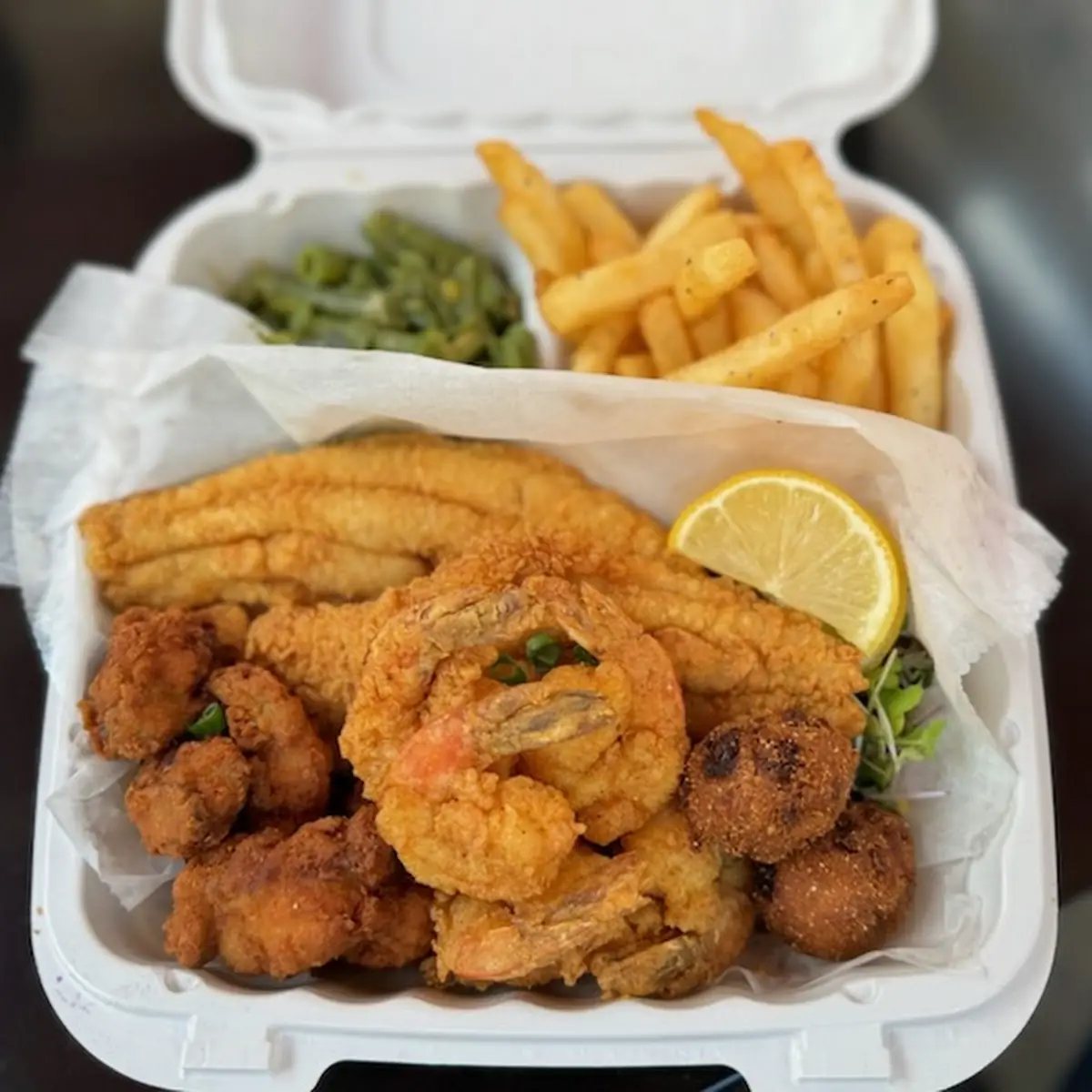 Kid's Fried Shrimp 3pc w/Fries