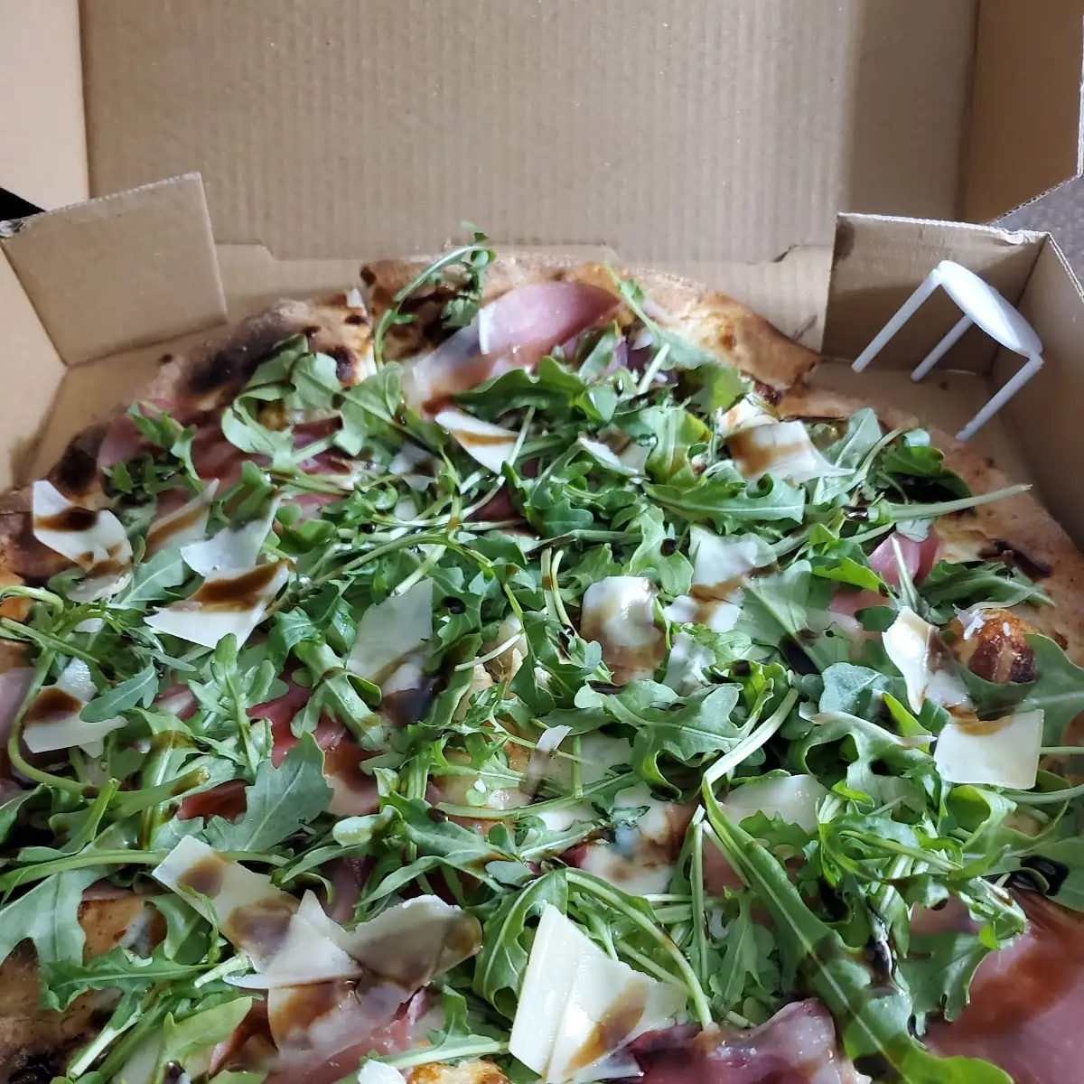 Prosciutto Di Parma Arugula Pizza