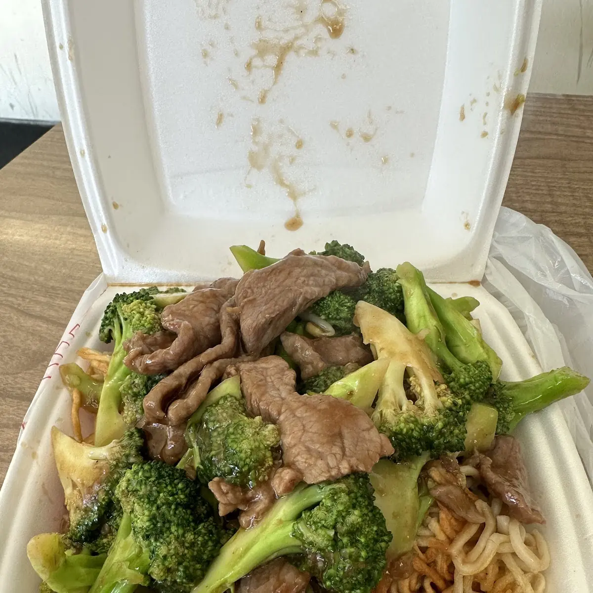 Broccoli Beef Chow Mein Noodles