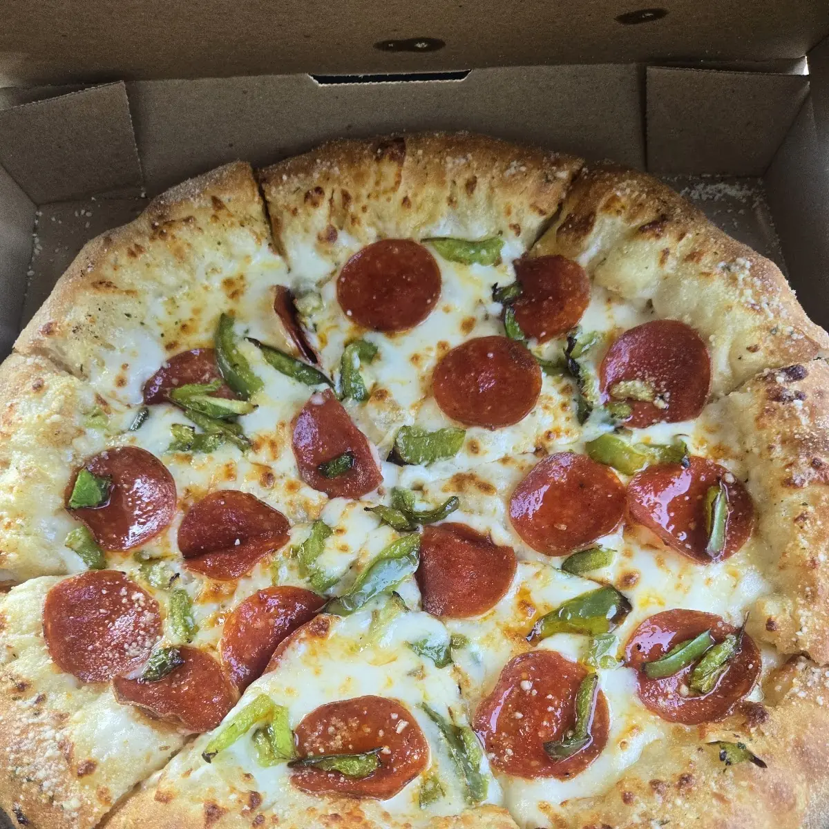 Garlic Parmesan Stuffed Crust Pizza