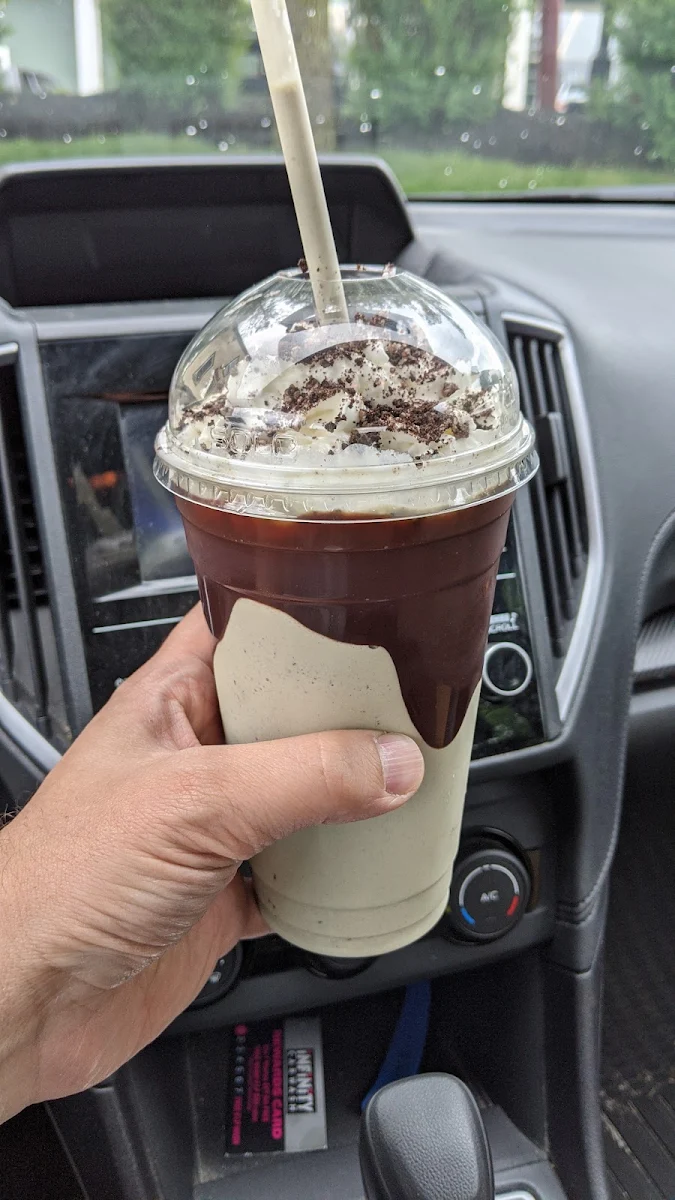 Frappe with Mint and Oreo Cookie