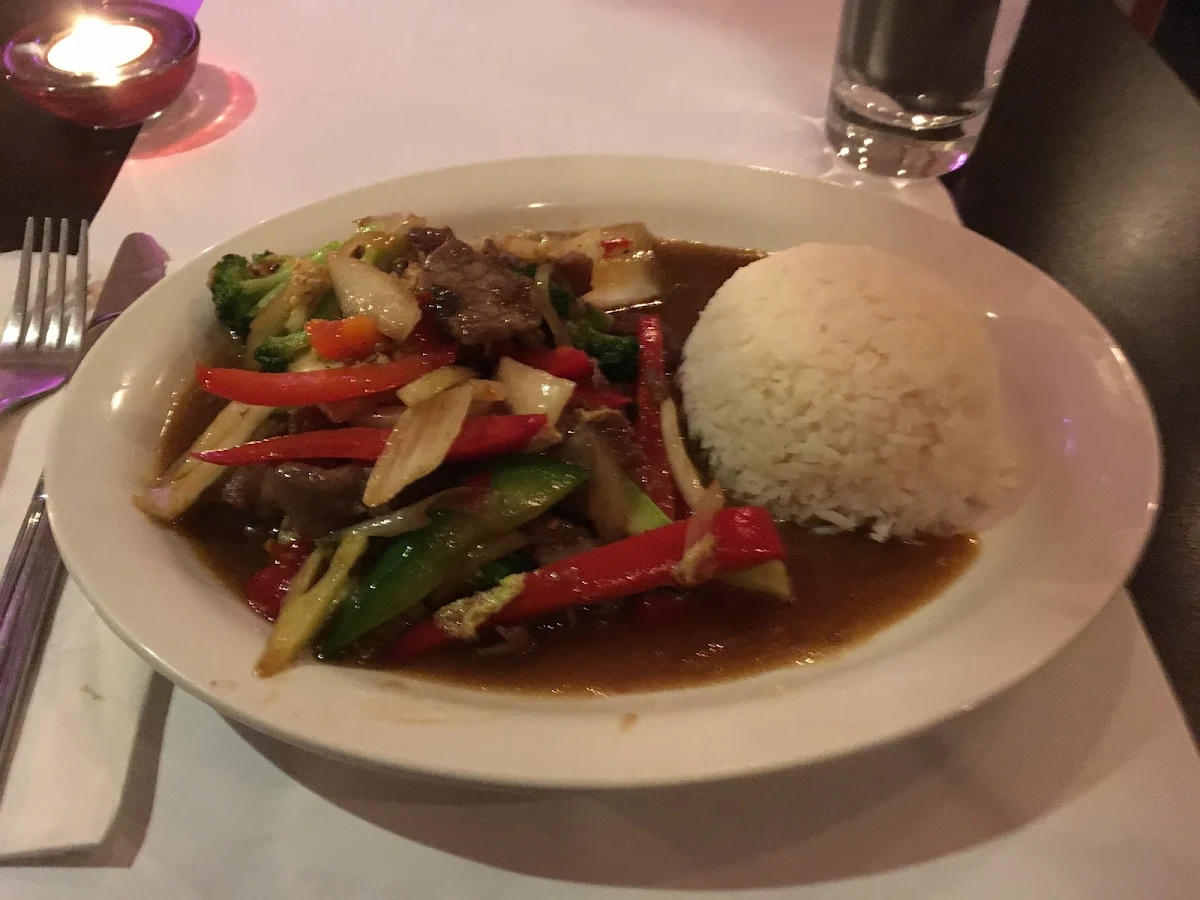 Boeuf Au Basilic Thaï, Dragon Thai - Restaurant & Brasserie Artisanale