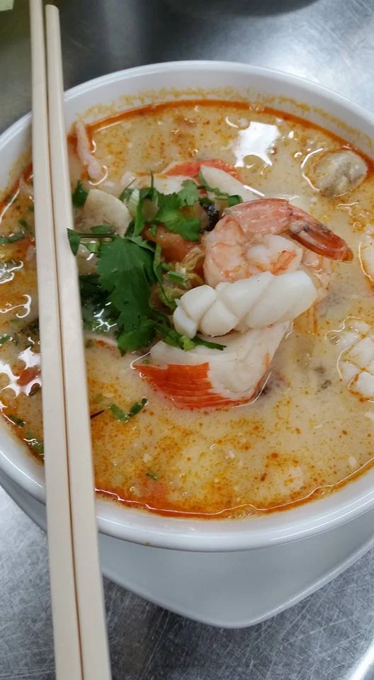 Soupe Tom Yum Aux Fruit de Mer, Dragon Thai - Restaurant & Brasserie Artisanale