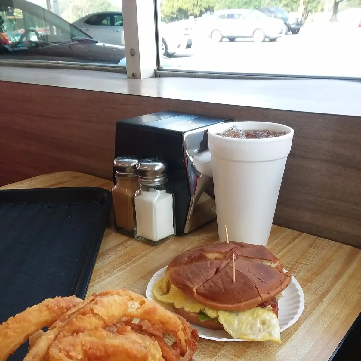 Sandwich with Onion Rings