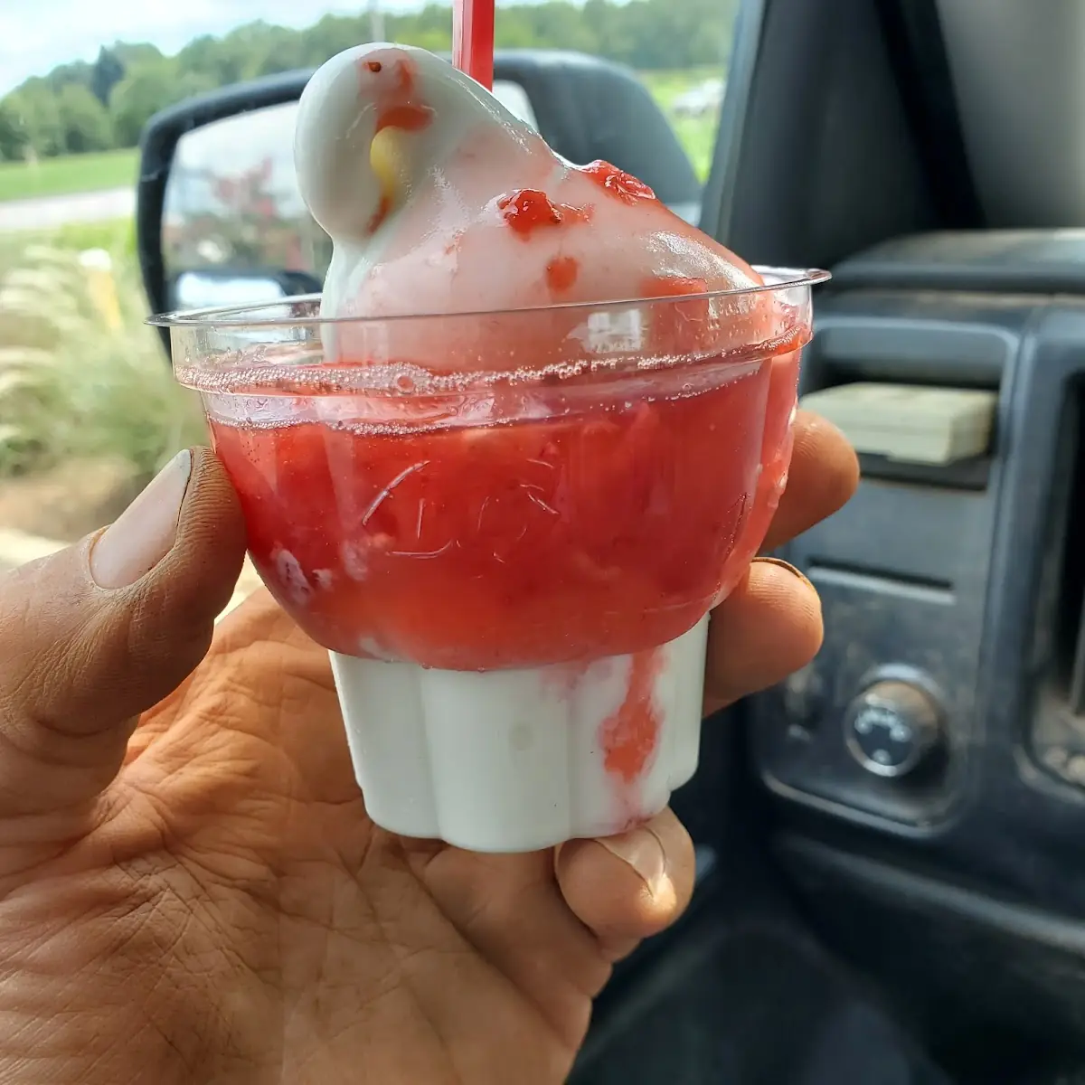 Dipped Strawberry Cake Cupfection