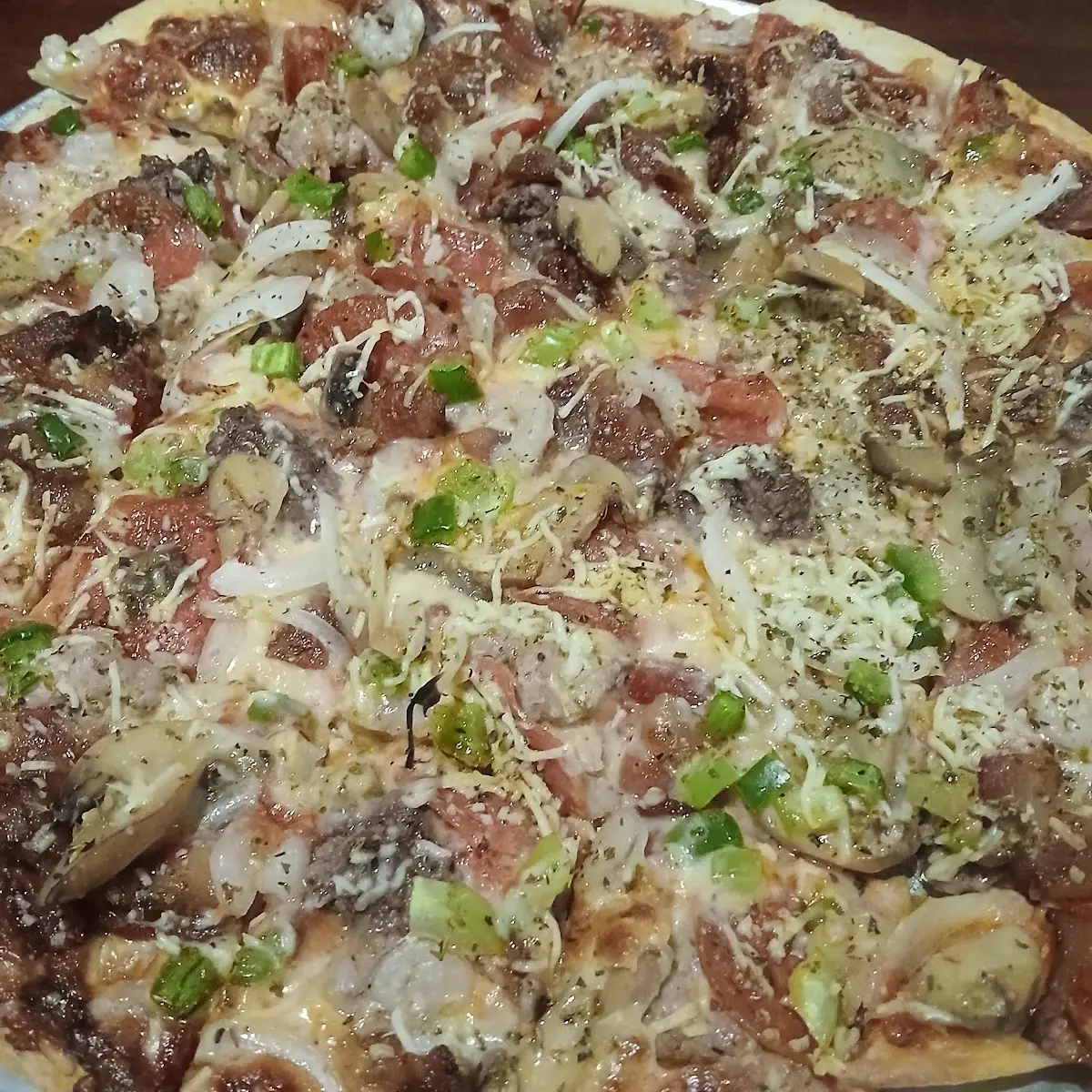 Roberto's Supreme Pizza