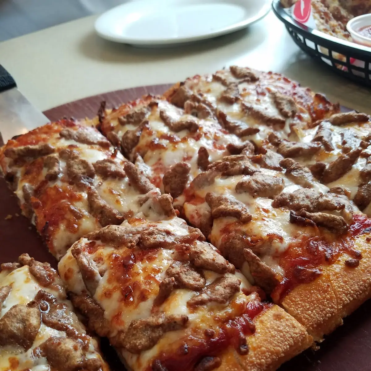 Deep Dish Hamburger Pizza