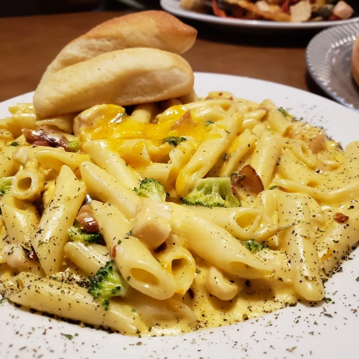Old Blue Eyes Mac & Cheese
