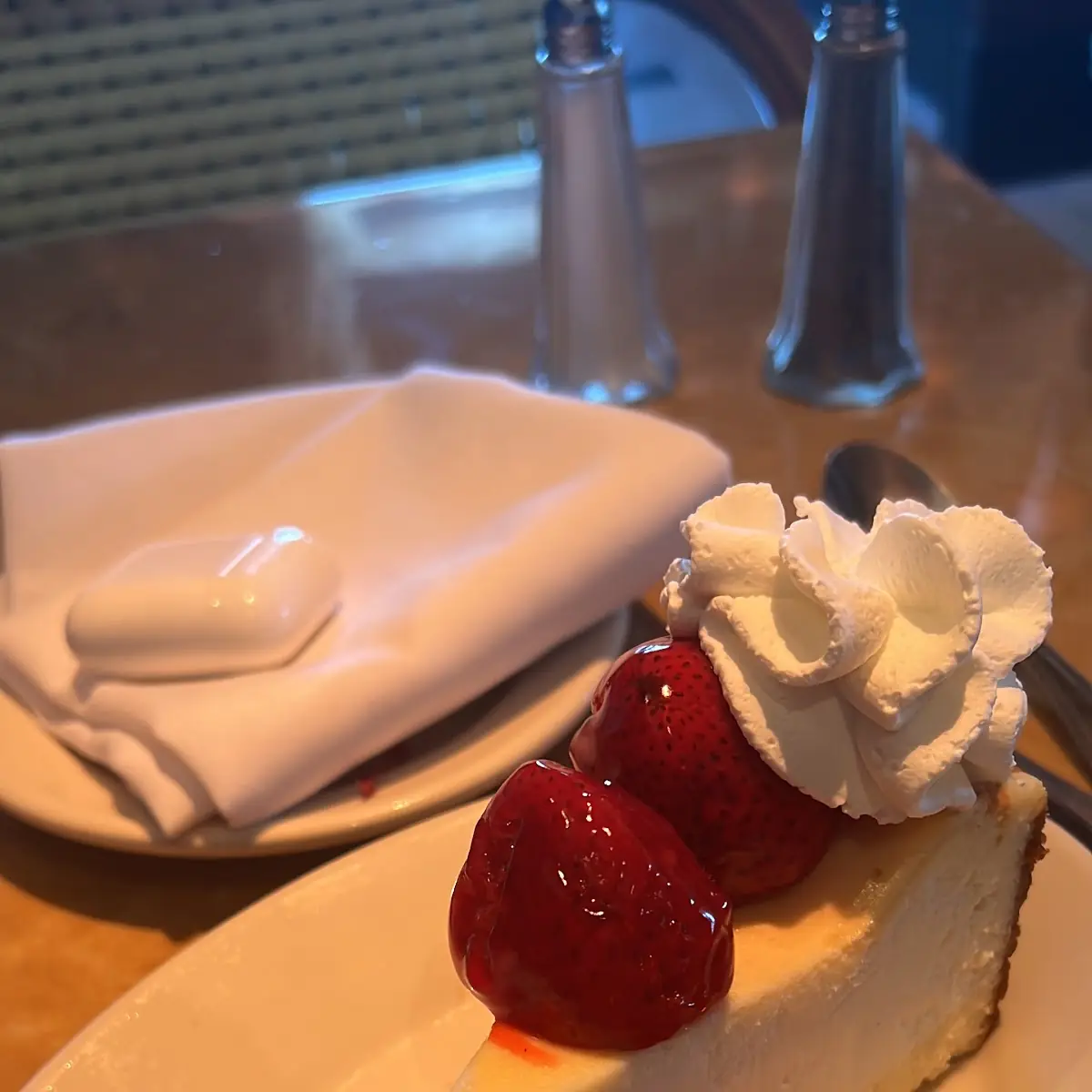 White Chocolate Raspberry Cheesecake