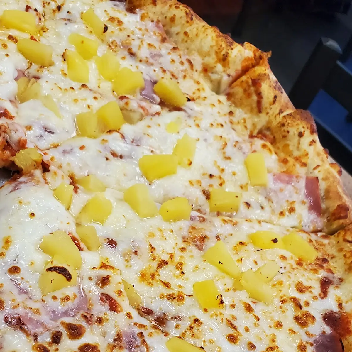Hawaiian Pizza