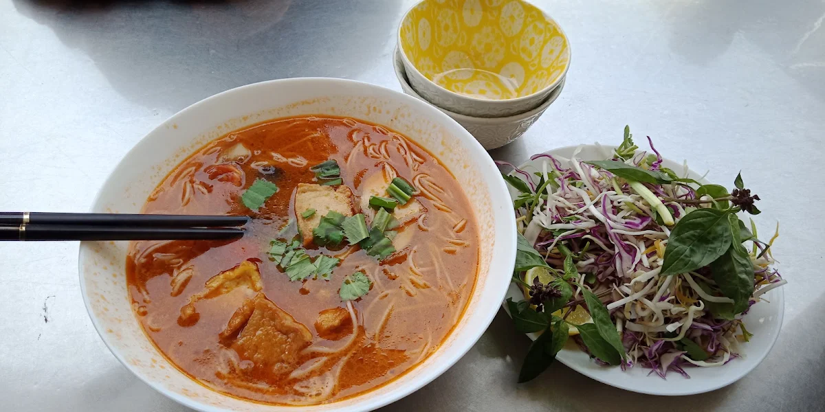 Highlights, Tinh Lac Vietnamese Vegetarian Restaurant