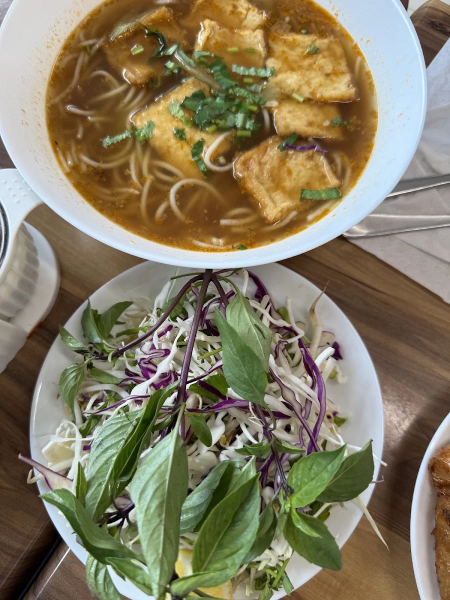 Highlights, Tinh Lac Vietnamese Vegetarian Restaurant