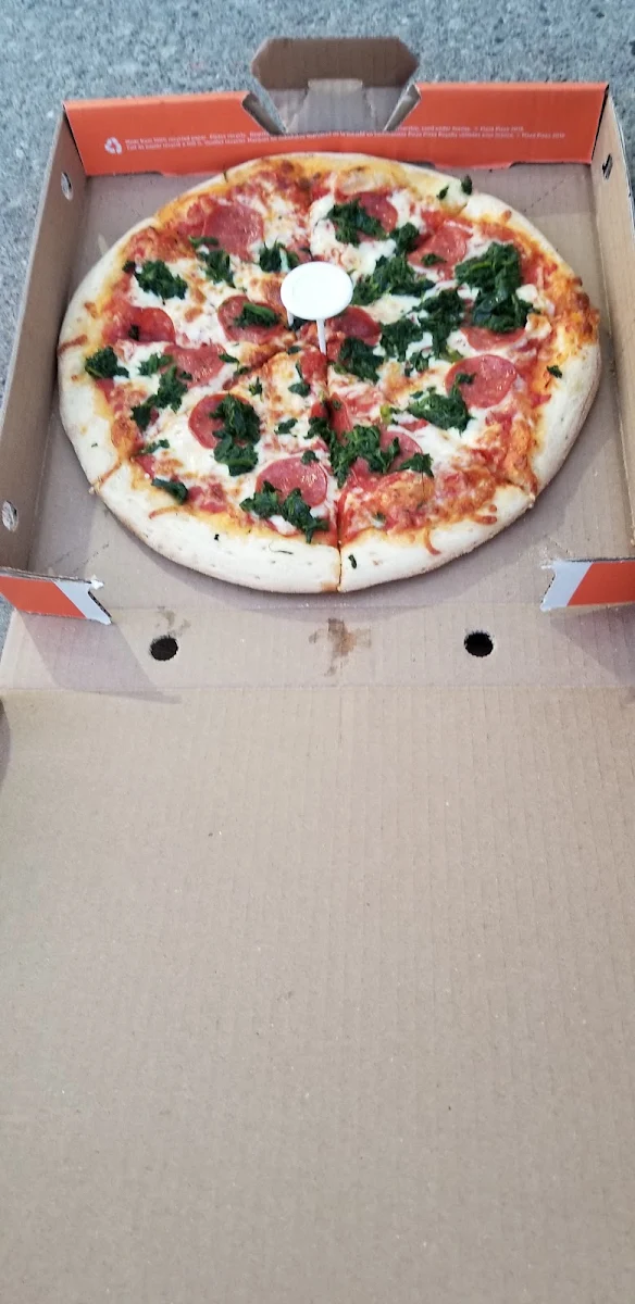 Pepperoni and Spinach Medium Pizza, Pizza Pizza
