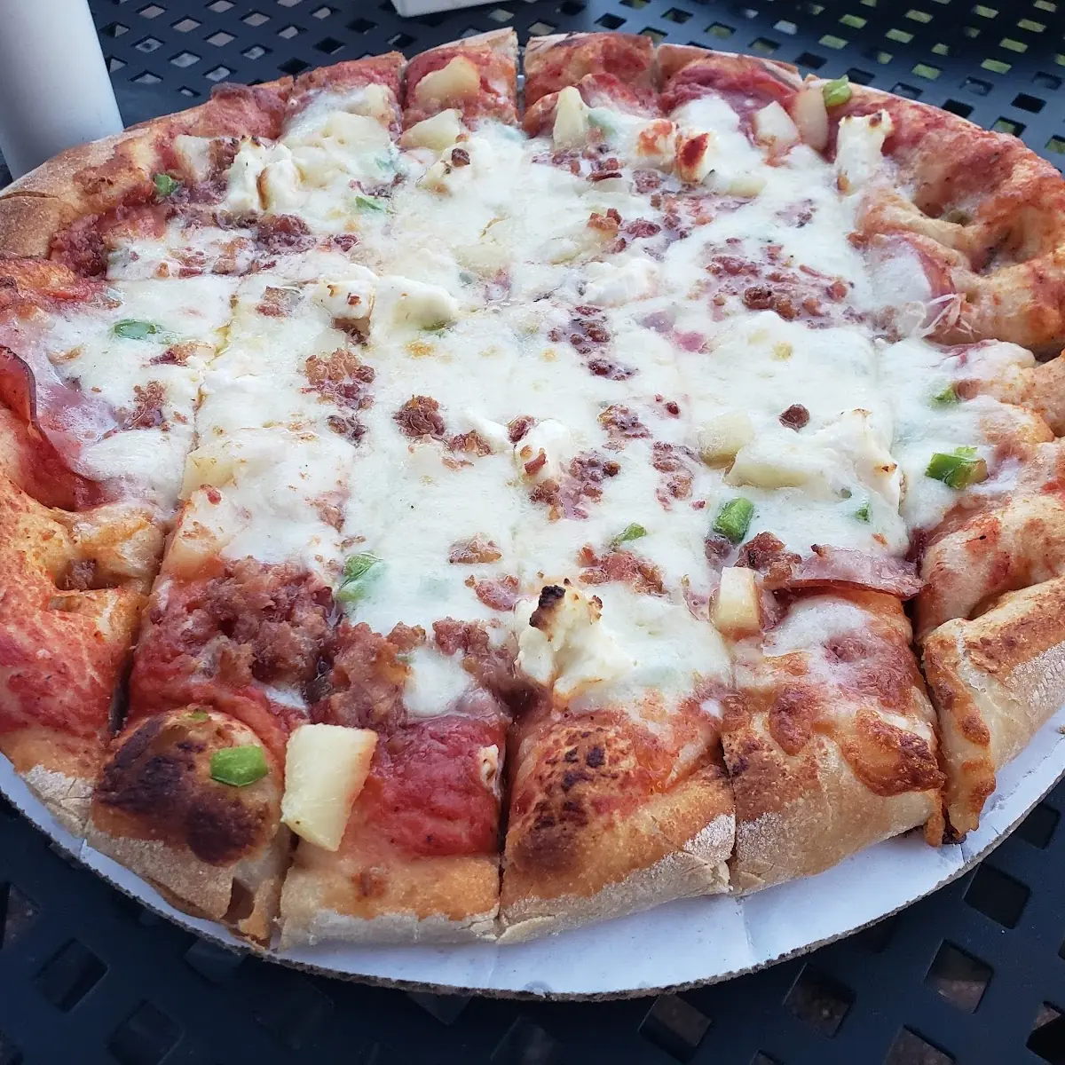 Hand Tossed Hawaiian Pizza