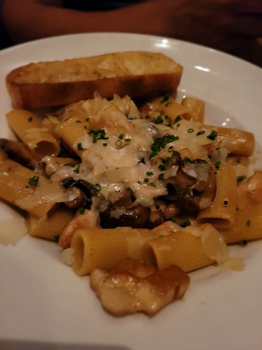 Chicken Madeira Rigatoni