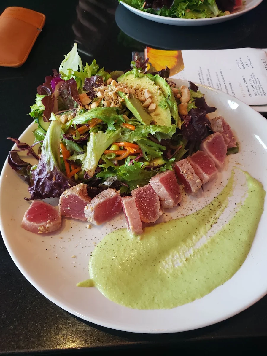 Seared Ginger Tuna Salad