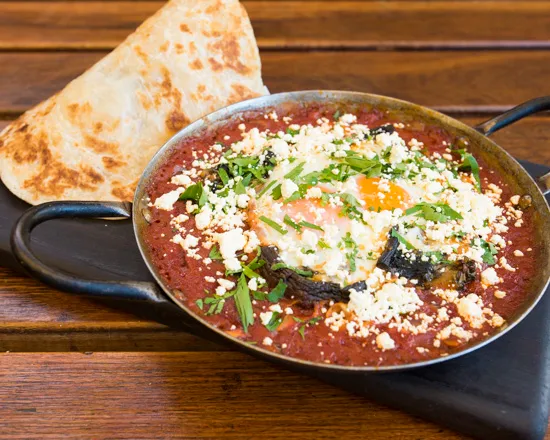Moroccan Baked Eggs, Las Chicas