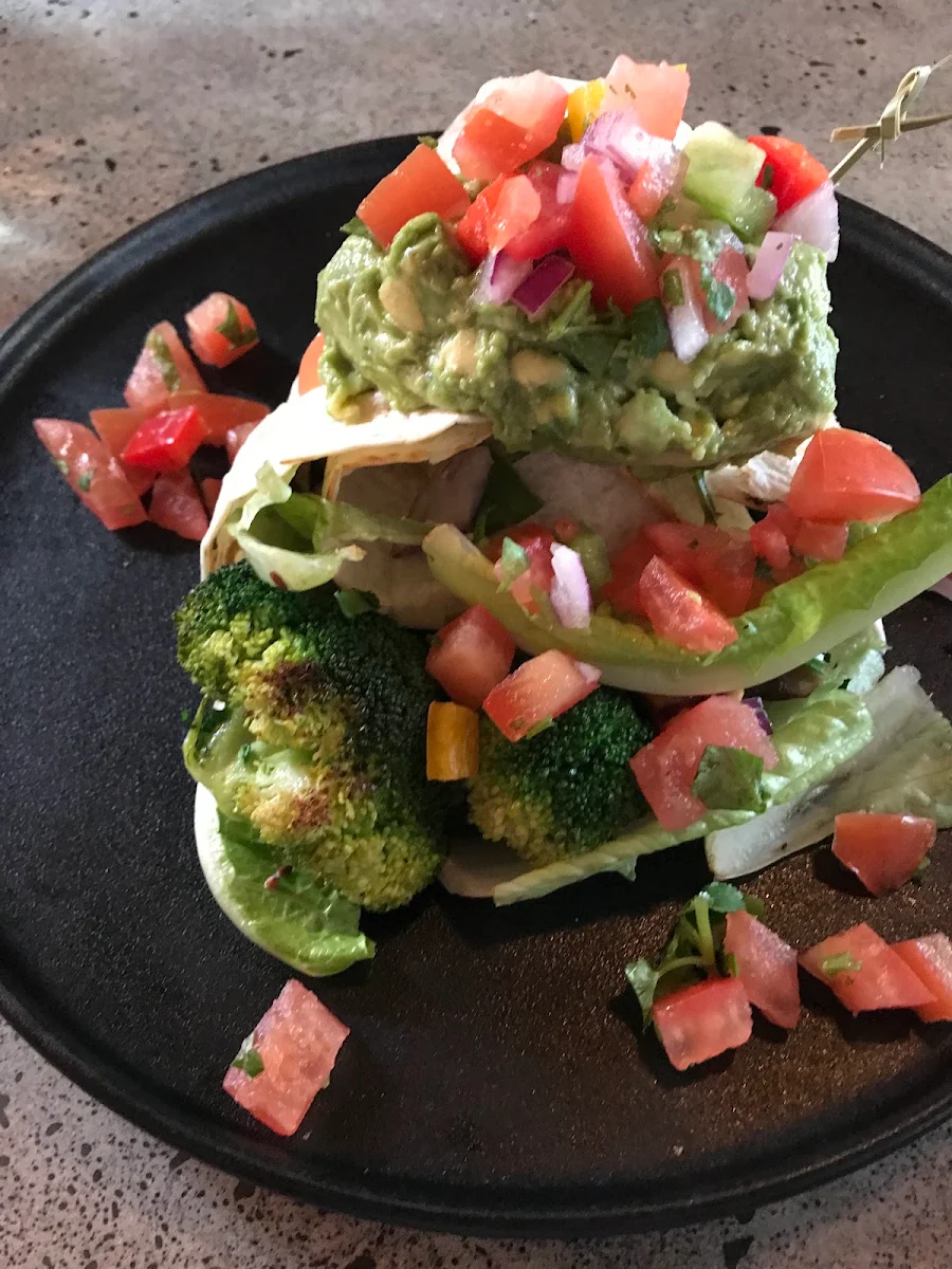Vik’S Vegan Wrap, Las Chicas