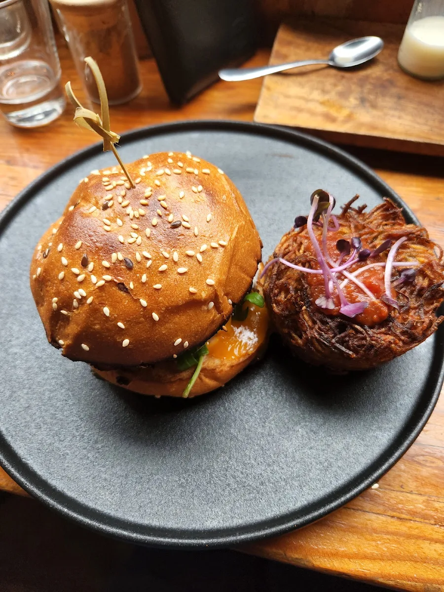 Wagyu Burger, Las Chicas