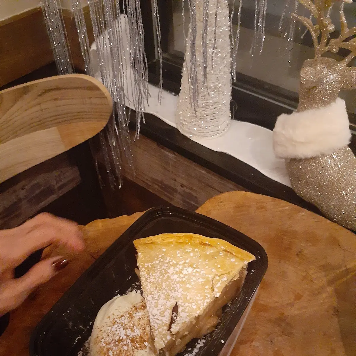 Apple Pie and Cream