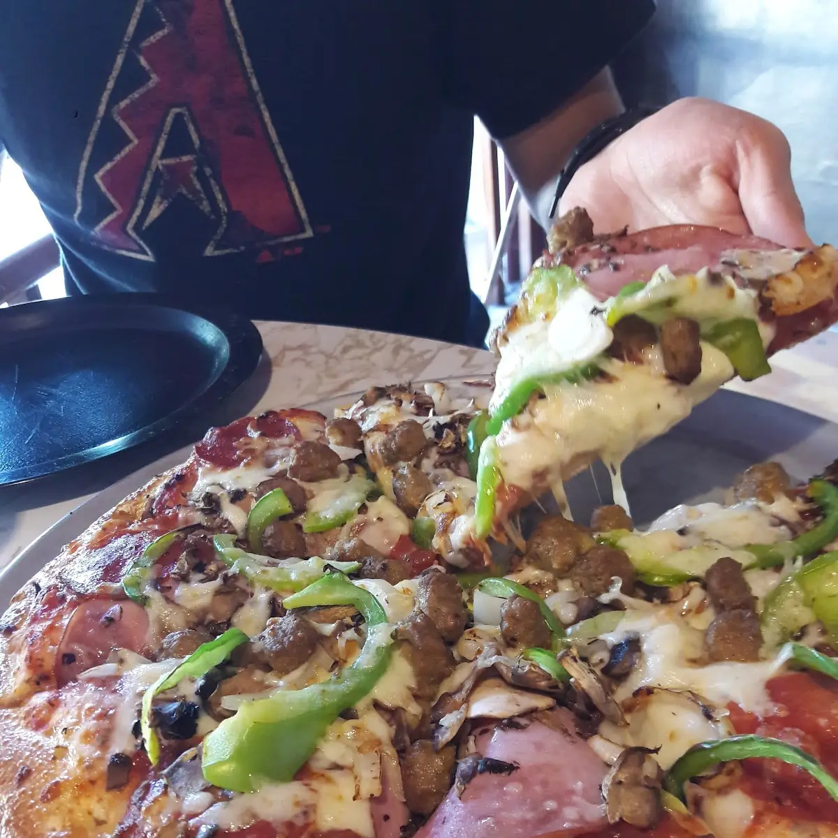 Alcatraz Medium Pizza