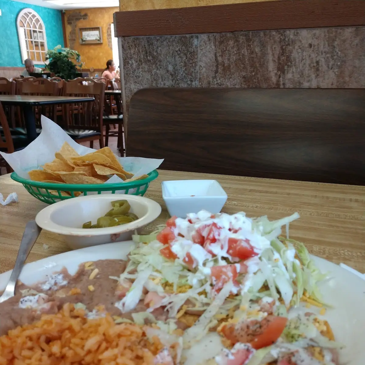 Chalupa Plate