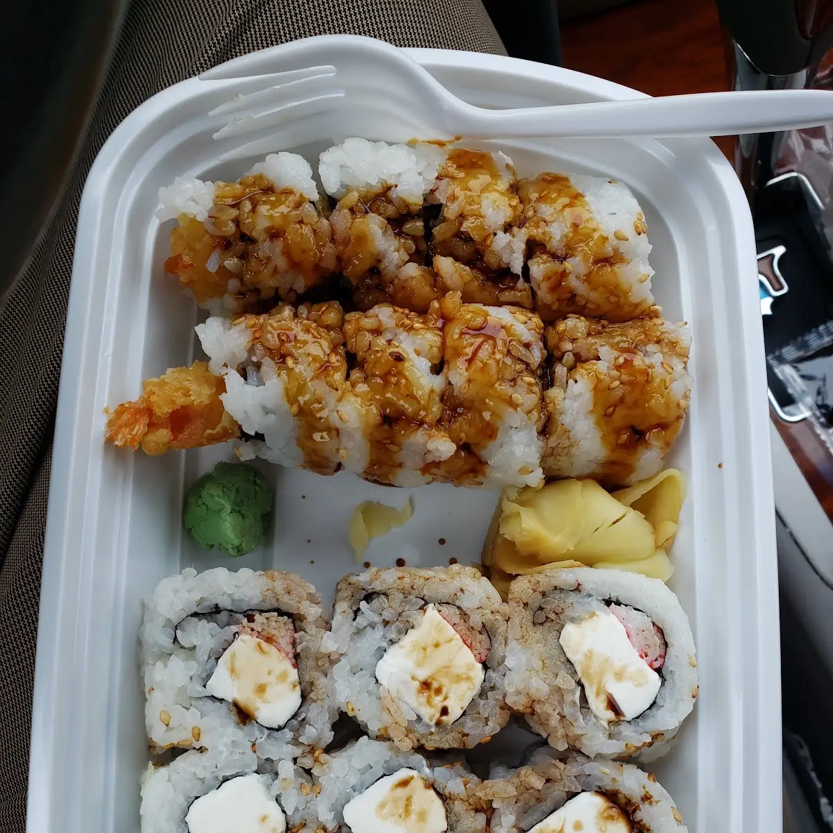 2. Spring Roll (2 Pcs.)