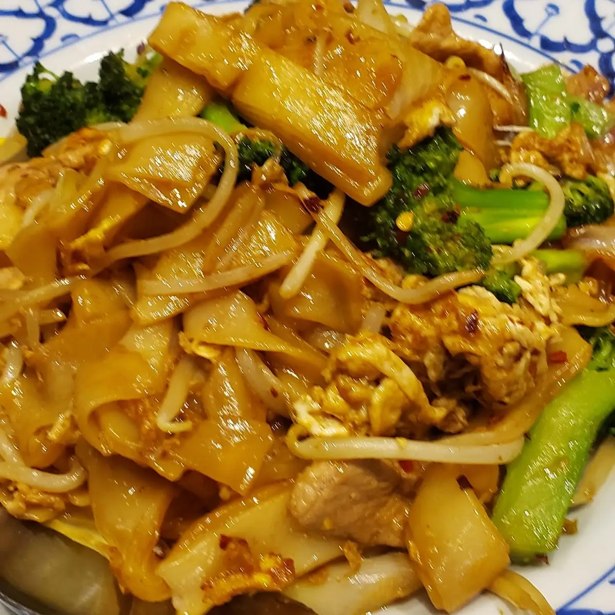 Pad See EW with Chicken