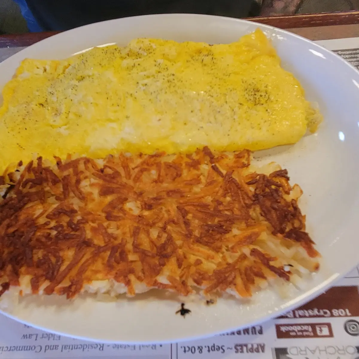 Veggie Omelette and Hash Browns