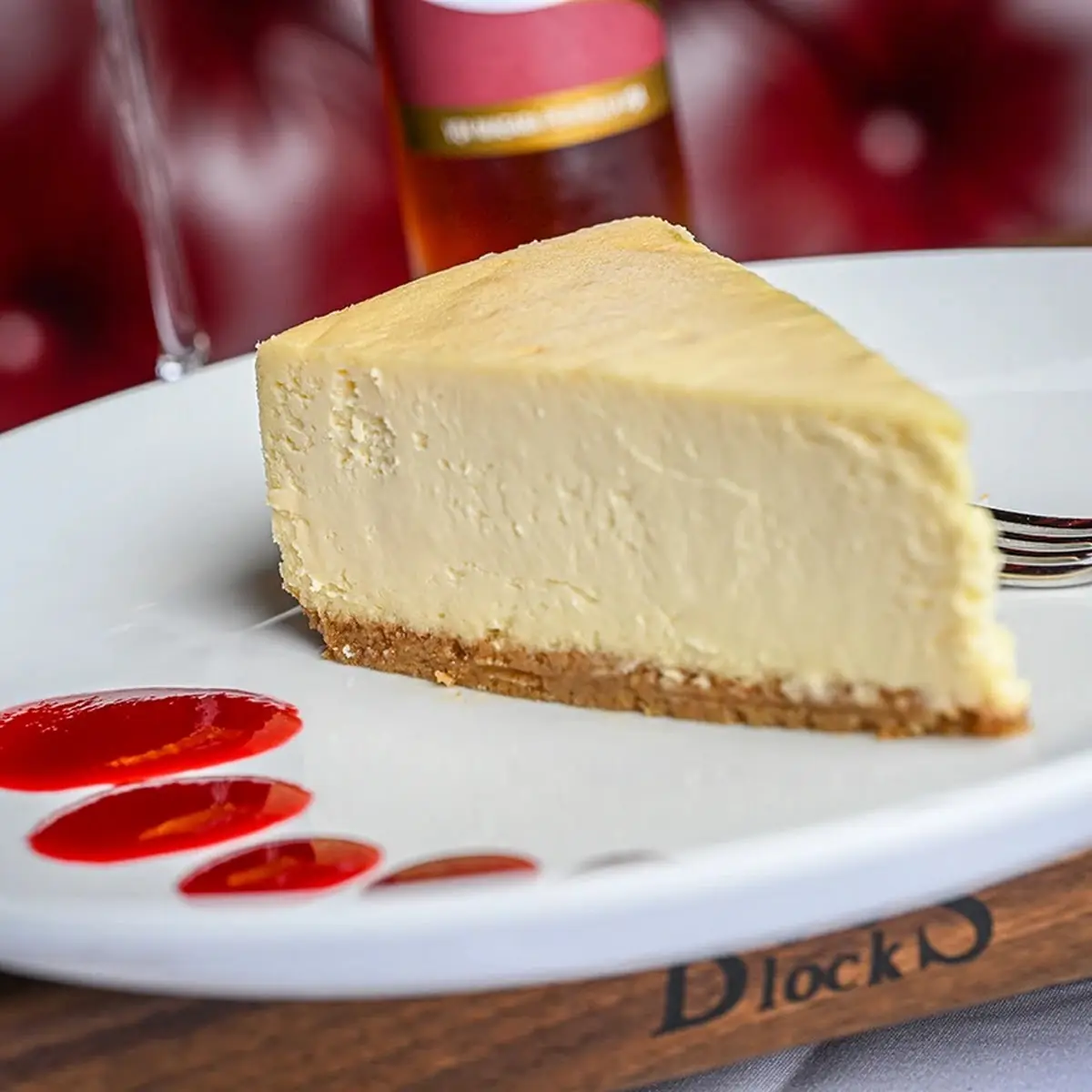 Classic New York Style Cheesecake