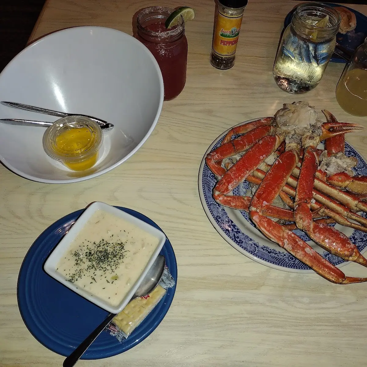 Steamed Snow Crab Clusters GF