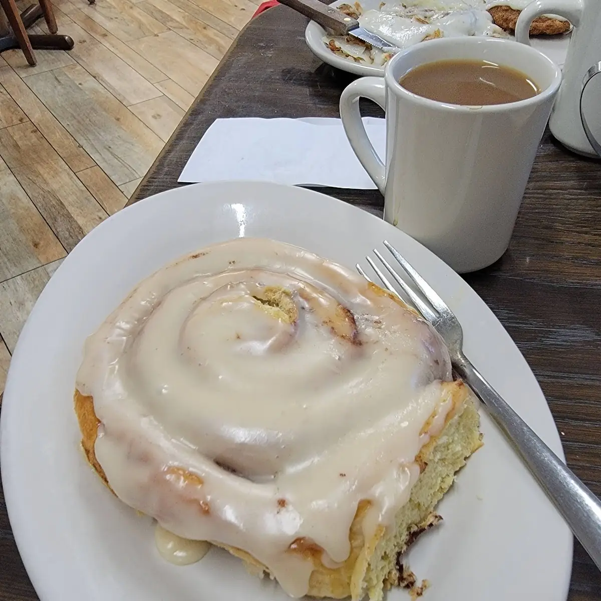 Jumbo Cinnamon Roll