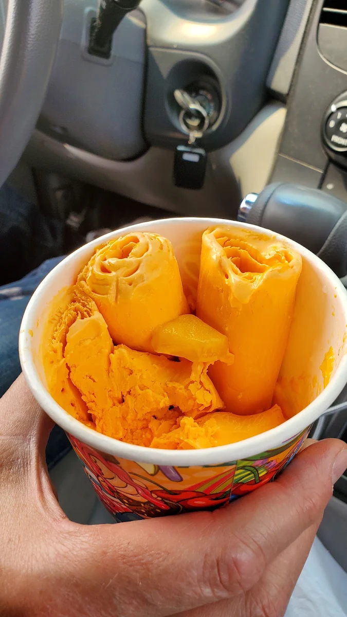 Rolled Ice Cream Mango